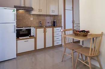 酒店 Krouzeri Kéntroma