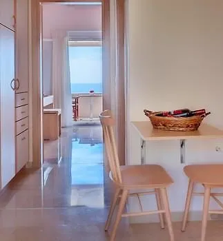 Krouzeri Hotel